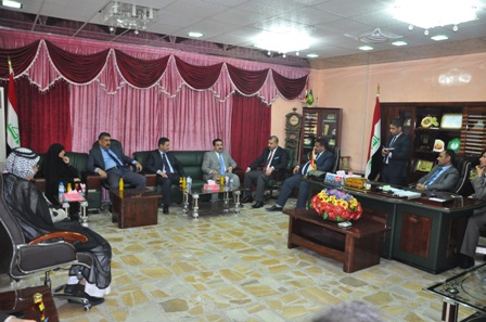 الوزير يلتقي رئيس وأعضاء مجلس محافظة الديوانية17-5